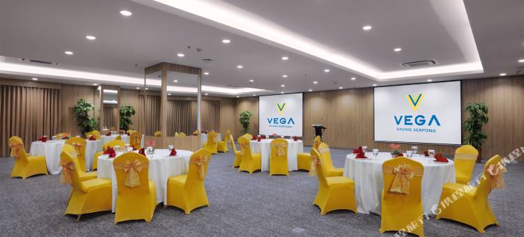 加丁塞尔蓬维佳酒店(Vega Hotel Gading Serpong)图片