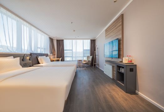 HanTing Hotel (Fu County Changhe Building) Hotel Overview