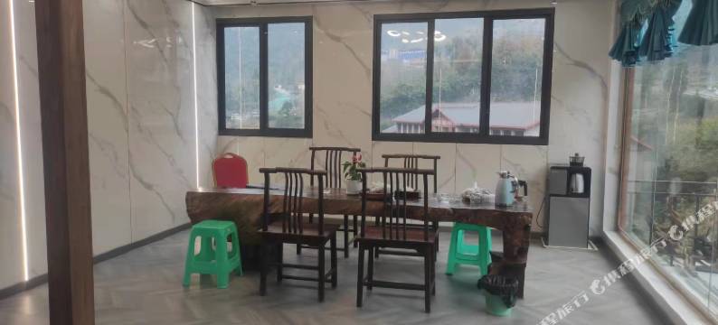 酉阳川酉九号酒楼图片