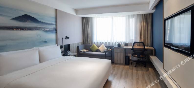 延安百米大道宝塔山亚朵酒店图片