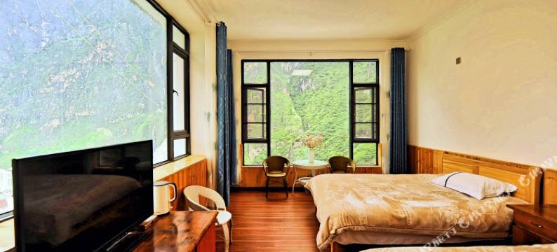 虎跳峡天梯客栈图片