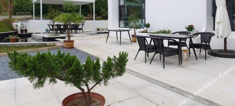 伴月·Vacation藏绘·慕山愈林·旷野观景·艺术设计师酒店图片