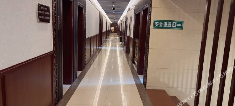 武乡红星杨快捷酒店(八路军太行纪念馆店)图片