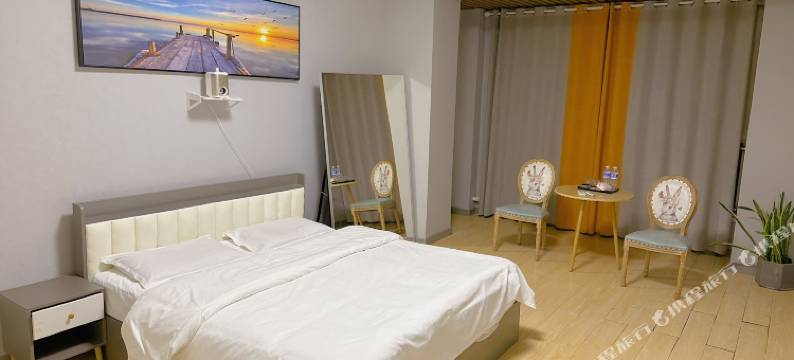 青岛浪漫e家公寓图片