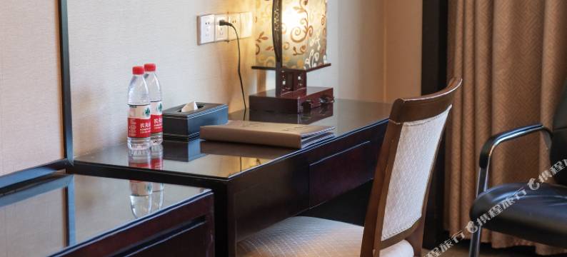 婺源瑞怡星江湾假日酒店(弦高古城朱子步行街店)图片