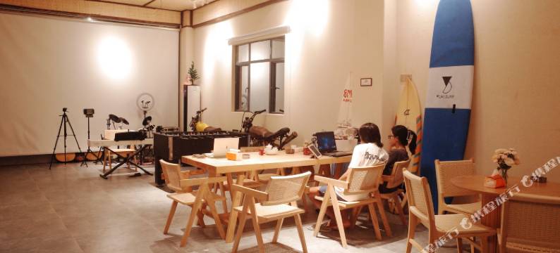 8MM冲浪民宿图片