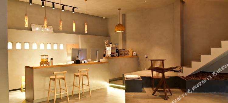 野·还行民宿图片