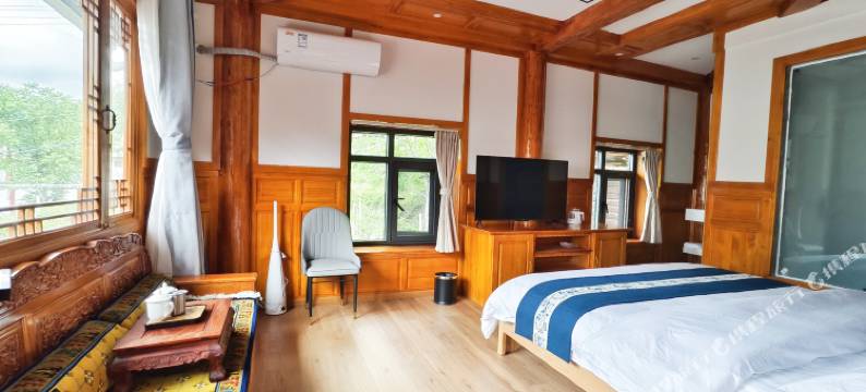 德钦总也楠舍民宿图片