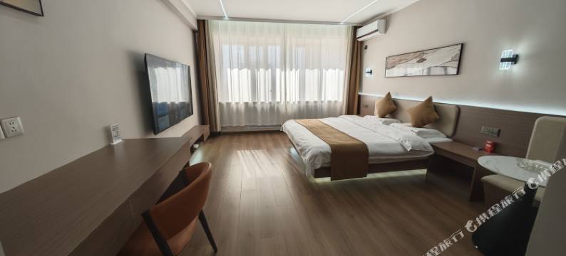 梦旅主题酒店(昆区包百王府井店)图片