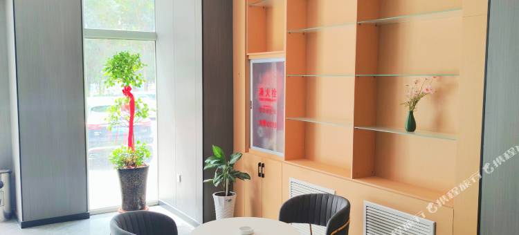 库尔勒阁悦湾酒店图片