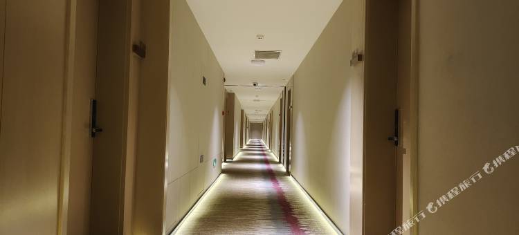 艺龙瑞云酒店(西乌珠穆沁旗巴彦花店)图片