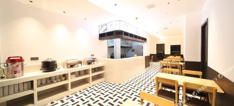 宿棠月酒店(南充奥莱广场店)图片