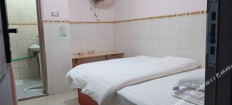 宜宾慢悠幽小舍(冠英古街店)图片