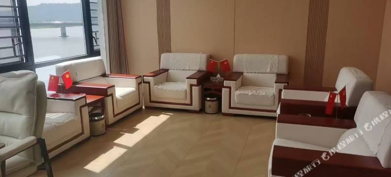 凤凰城酒店(东源柳城店)图片