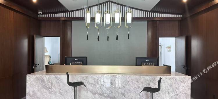 众春雅居酒店(定州古城万达广场店)图片