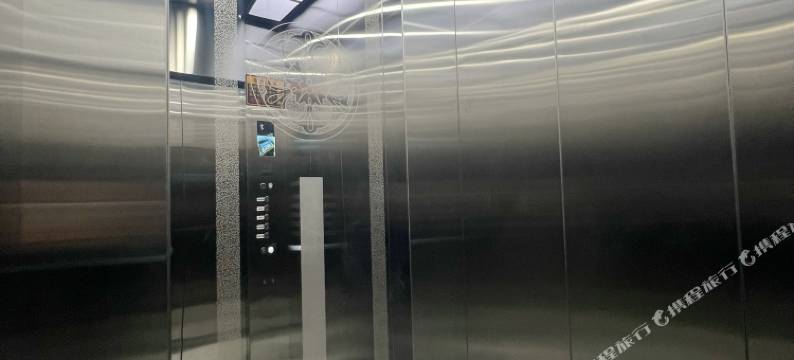 雨山居酒店(峨眉山报国寺店)图片