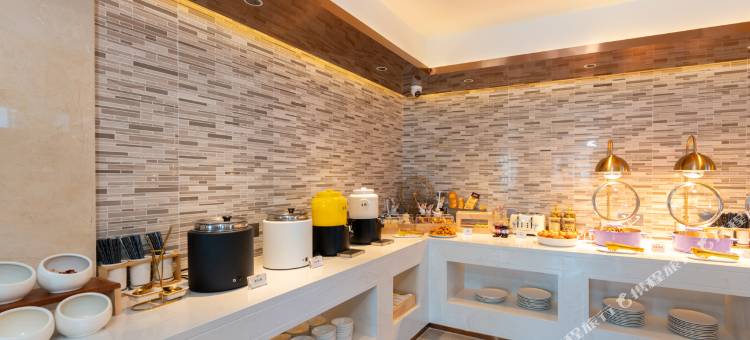 麗枫酒店(乌鲁木齐天山国际机场阳光恒昌万象天地店)图片