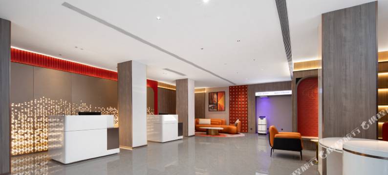 柏曼酒店(三亚凤凰国际机场店)图片