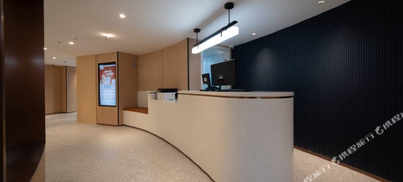 锐思特酒店(上海江桥万达金运路地铁站店)图片