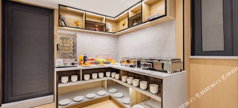 艺龙安云酒店(上海青浦重固新世纪商业广场店)图片