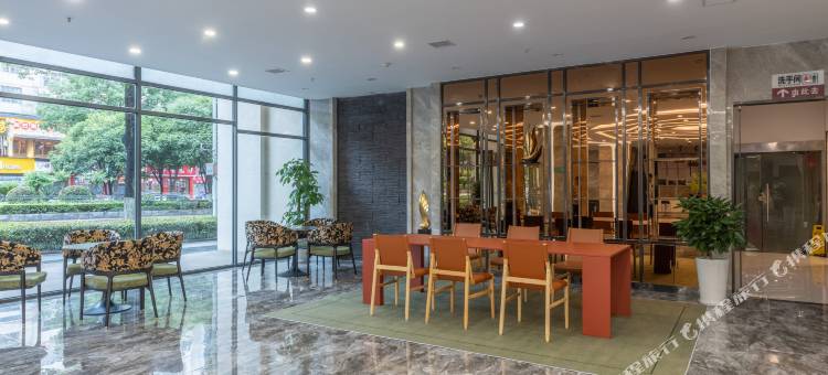 雅美途欢悦酒店(张家界七十二奇楼吉首大学店)图片