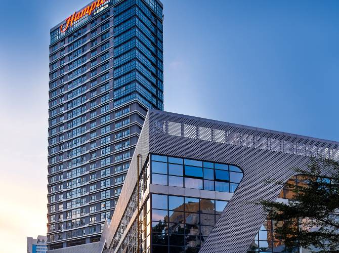 深圳東門希爾頓歡朋酒店