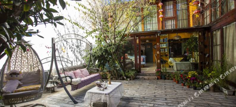 丽江束河陶居客栈图片