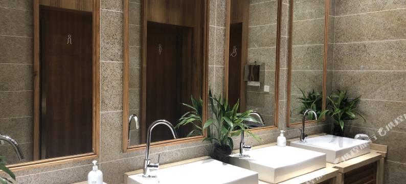 万宁日月湾由仑YOOLAND酒店图片