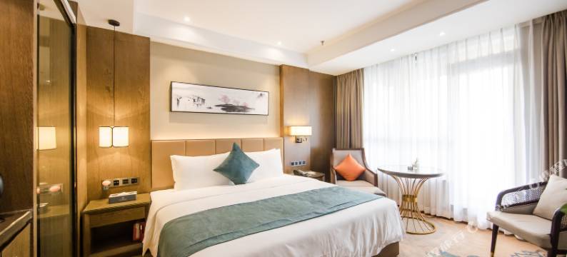 重庆禧满鸿福酒店(蔡家地铁站店)图片