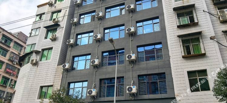 华驿酒店(广安火车站店)图片