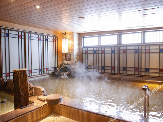 多米神户元町天然温泉酒店