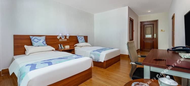 轻住悦享酒店(湛江硇洲岛德喜商场店)图片