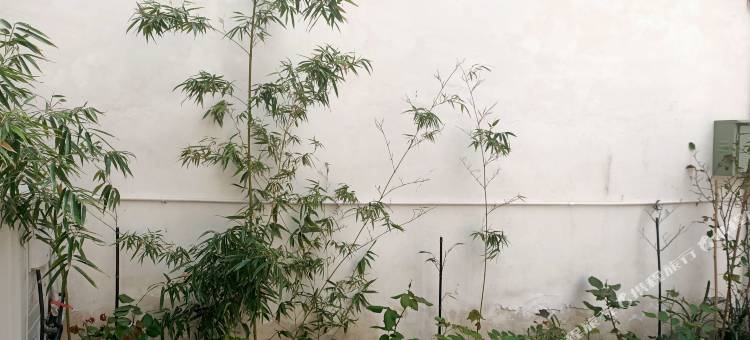 溪岸留苑民宿(开封清明上河园店)图片