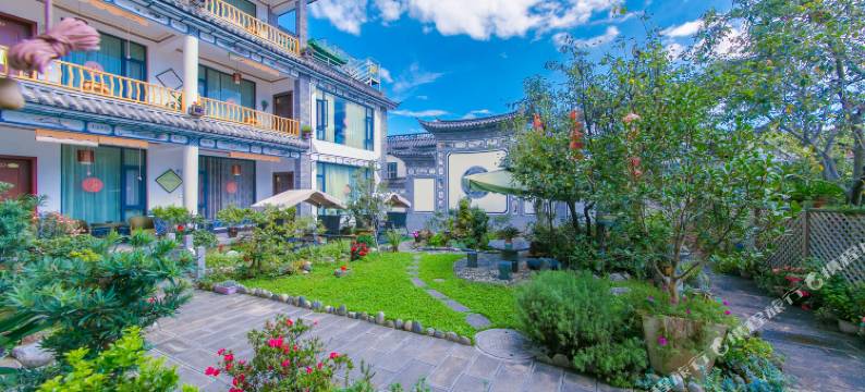 大理龙熙花园轻奢客栈(苍洱大道店)图片