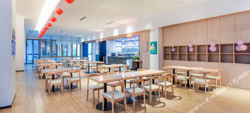 西昌途璟·晴栖酒店(万达广场邛海17度店)图片