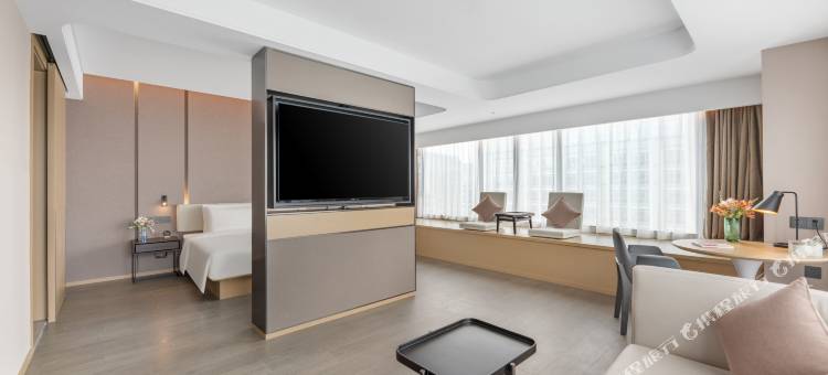 长沙滨江金融中心亚朵酒店图片