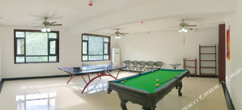 龙骏家园酒店(栾川养子沟店)图片