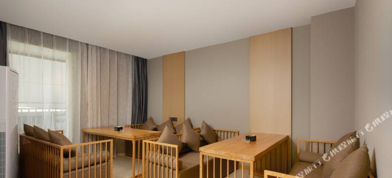 丰源世纪酒店(西昌月亮湖湿地公园沃尔玛时代广场店)图片