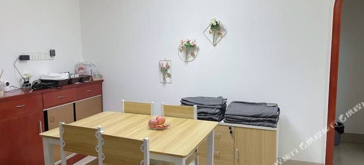 栀子花女生青年旅舍(南宁火车站店)图片