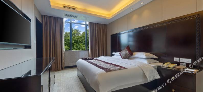 婺源瑞怡星江湾假日酒店(弦高古城朱子步行街店)图片