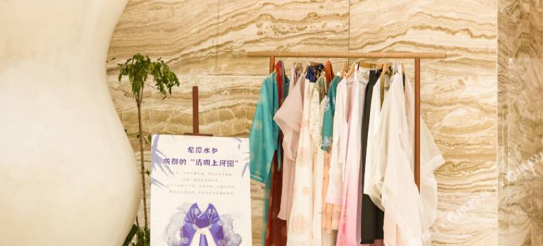 成都喜上万朵酒店(龙潭水乡威灵地铁站店)图片