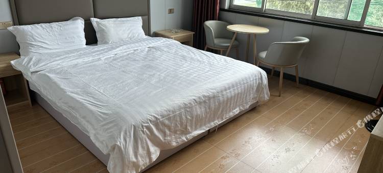 华顺宾馆(吕梁大武机场店)图片