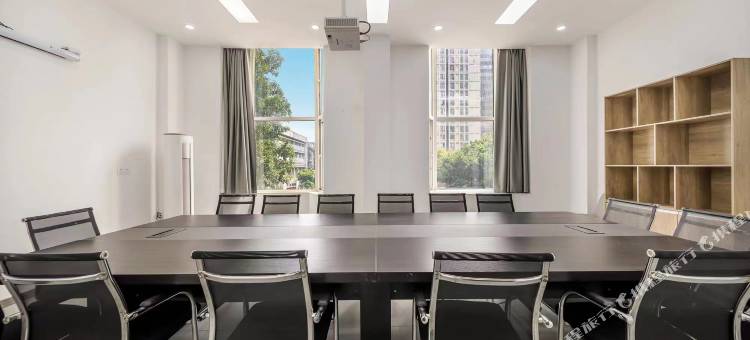 泊逸·臻品酒店(南充嘉陵店)图片