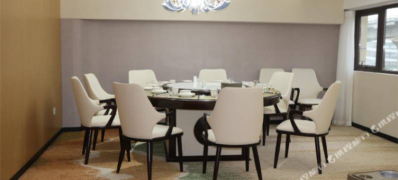 格里菲斯酒店(观山湖北师大附属中店)图片