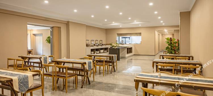 丽祥酒店(益田假日世界大营坡地铁站店)图片