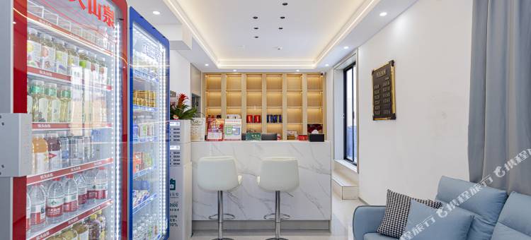 乐活酒店(上饶万年财富步行街润丰购物广场店)图片