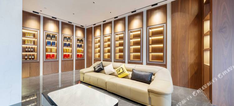 曲靖德源酒店 (金麟湾爱情小镇店)图片