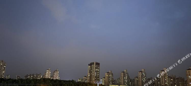 上海锦尚宾馆(松江大学城地铁站店)图片