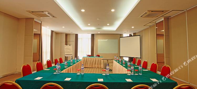 勿加泗梅特兰德酒店(Metland Hotel Bekasi)图片