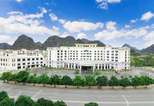 Yijing Guanlan HotelHotel Overview